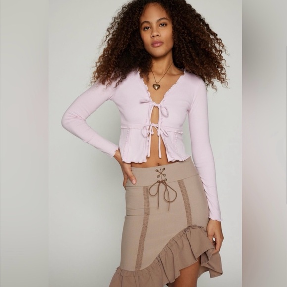 Kimchi Blue Melissa Tie Front Top💕 - Picture 2 of 12